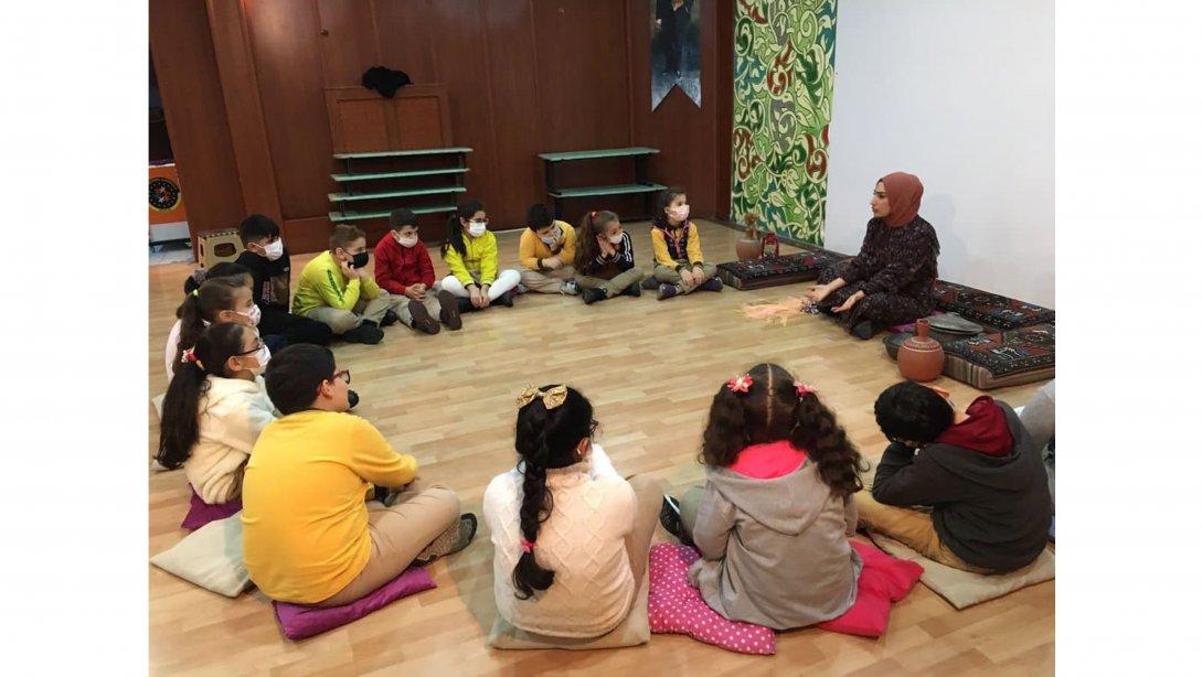 Bağcılar İlçe Milli Eğitim Müdürlüğü olarak Umudum Öğretmenim projesi kapsamında Aşık Veysel İlkokulu ve Arif Nihat Asya İlkokulu öğrencileri Anadolu Masalları ile buluştular