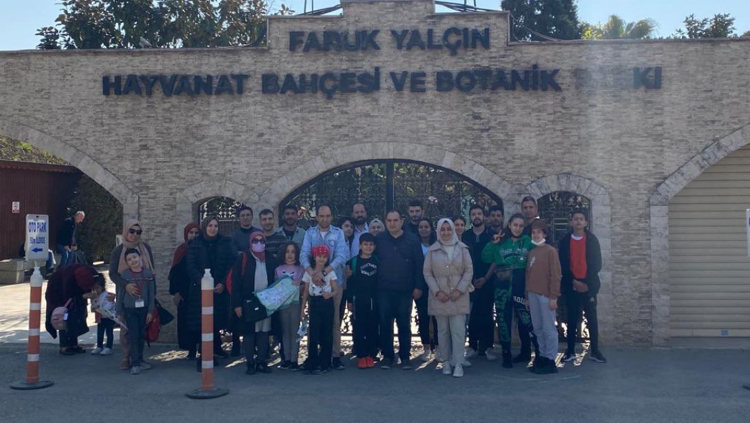 İstanbul İl Milli Eğitim Müdürlüğü Uhdesinde Öğretmeni ile Güzel İstanbul Projesi Kapsamında Kocaeli/Darıca Hayvanat Bahçesi Gezimiz öğretmenlerimizin katılımıyla gerçekleşti.